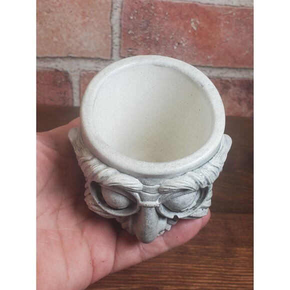 Cement Old Man Face Planter Pot, Concrete Man with Glasses Succulent Planter - Picture 10 of 10